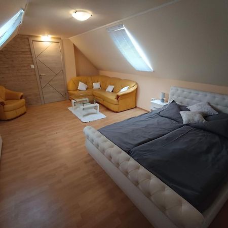 Nikolux Apartman Hajdúszoboszló Zewnętrze zdjęcie