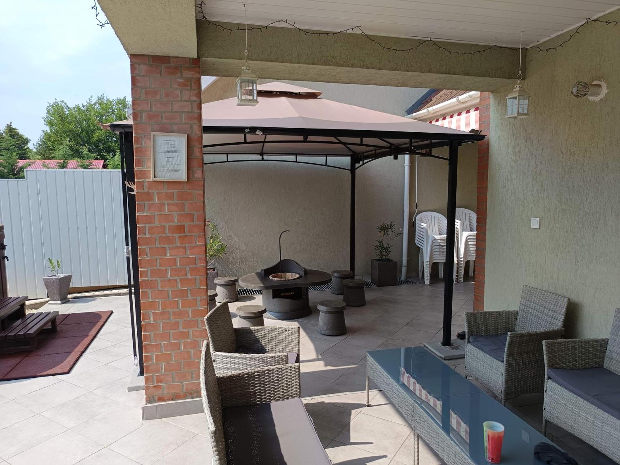 Nikolux Apartman Hajdúszoboszló Zewnętrze zdjęcie