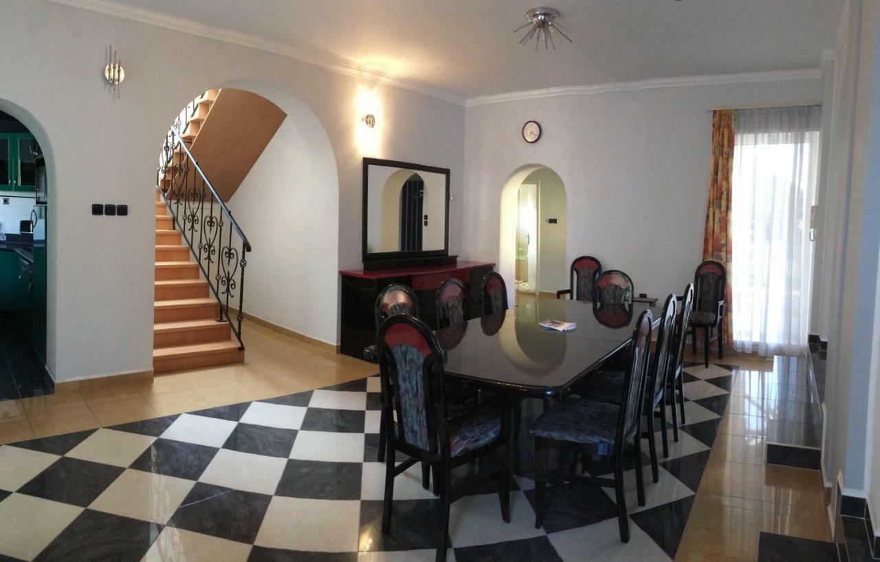 Nikolux Apartman Hajdúszoboszló Zewnętrze zdjęcie